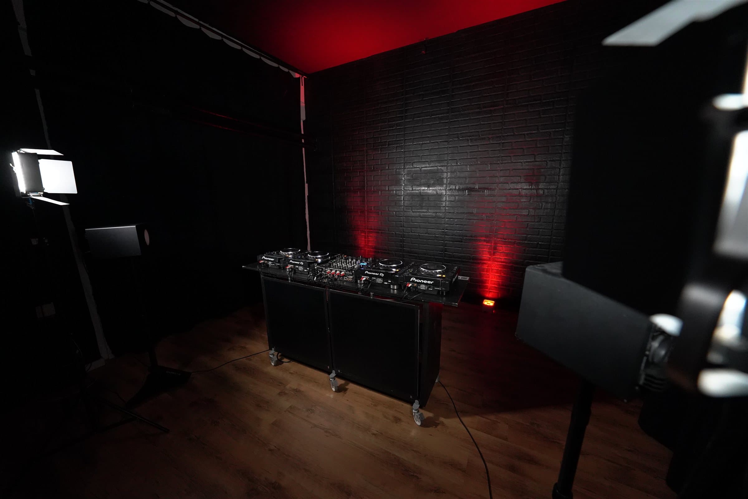 Format Room